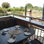 House In Near Sandy Beaches Appartamento