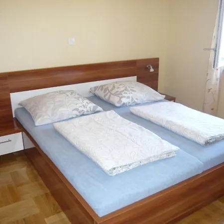 House In Near Sandy Beaches Appartement