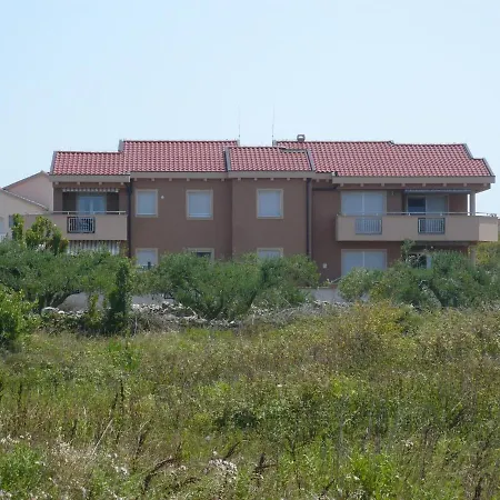 House In Near Sandy Beaches Appartamento Zaton (Zadar)