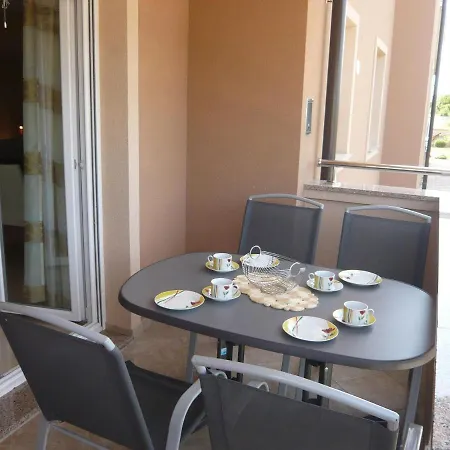 House In Near Sandy Beaches Appartement Zaton (Zadar)