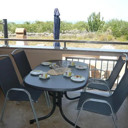 House In Near Sandy Beaches דירה *