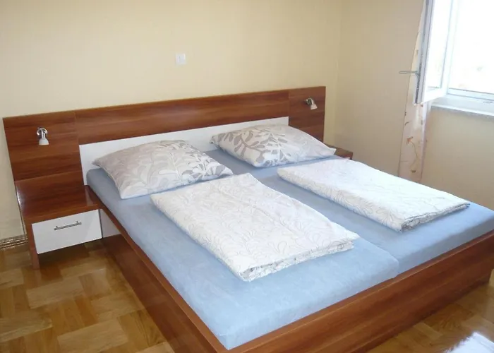 House In Near Sandy Beaches شقة