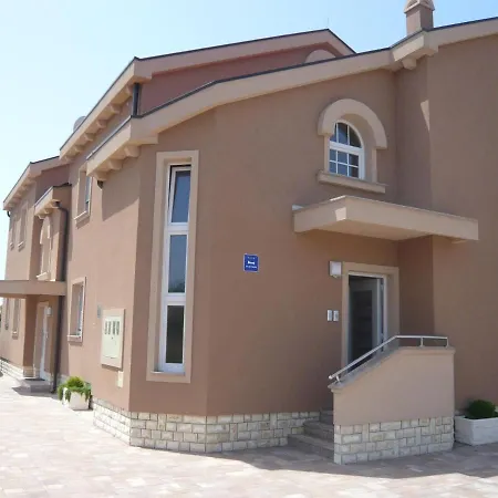 Apartmán House In Near Sandy Beaches Zaton (Zadar)